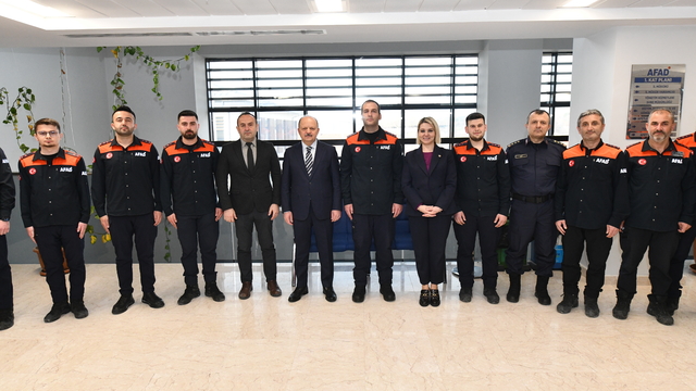 Kastamonu'da AFAD personeline rütbe ve bröveleri takıldı