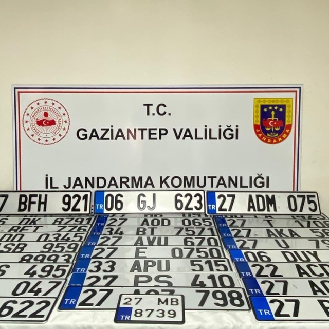 Gaziantep'te 27 adet sahte plaka ele geçirildi: 2 gözaltı