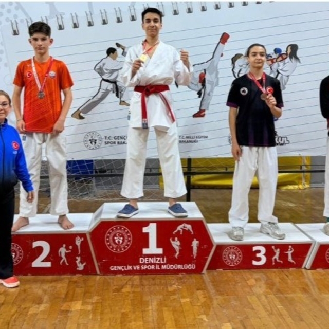 Aydınlı sporcular Denizli'den dereceyle döndü