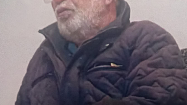 Evin kapısına 24 el ateş etti, eski kayınpederini öldürdü