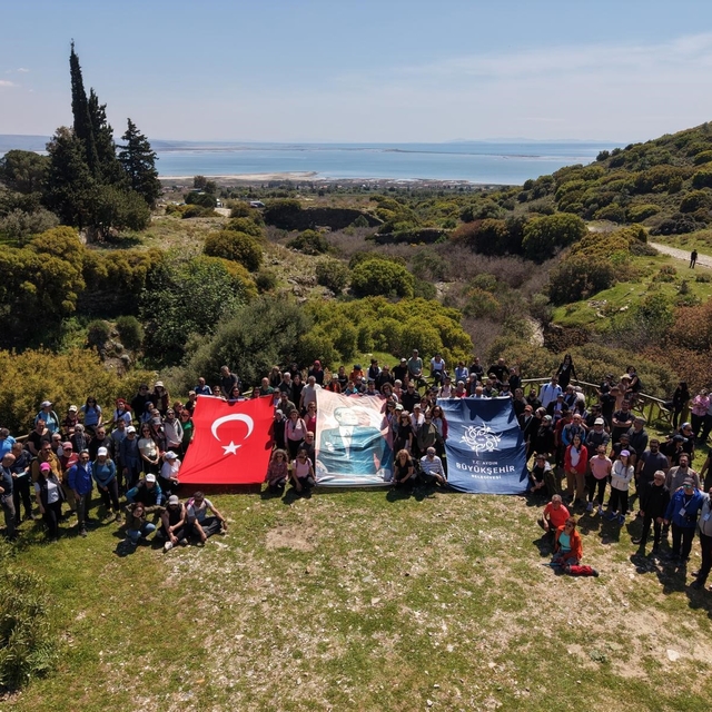 Başkan Çerçioğlu, vatandaşları doğa ve sporla buluşturuyor