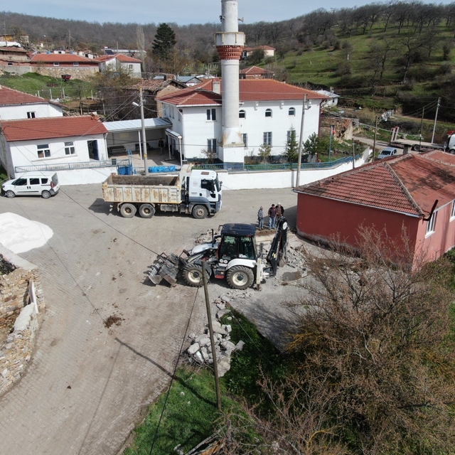 Mahalleli istedi, Başkan Hamamcı harekete geçti