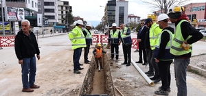 Merzifon'un içme suyu projesinde boru döşeme çalışması sürüyor