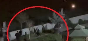 Site bahçesinde silahlı, bıçaklı kavga: 1 yaralı