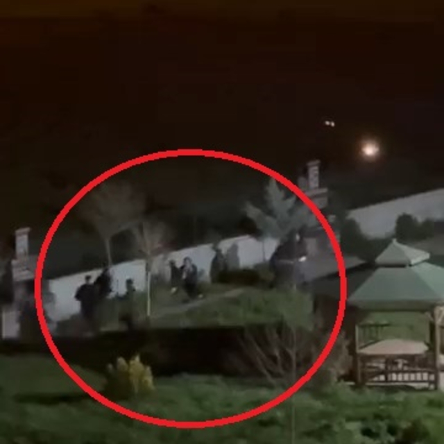 Site bahçesinde silahlı, bıçaklı kavga: 1 yaralı