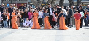 Çocuk şenliği Sinop’ta renkli görüntülere sahne oldu