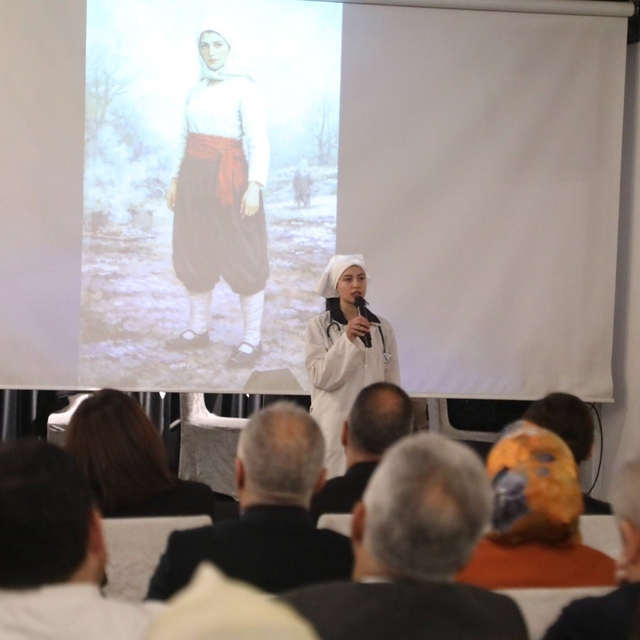 Niğde'de kadın dostu kentler için önemli buluşma
Ücretsiz elektrikli otobüs...