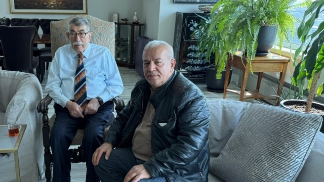 Diyarbakır'ın Derman Babasından eski Bakan Aksu'ya vefa ziyareti