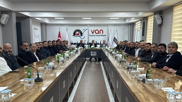 Başkan Memet Aslan sanayicilerle bir araya geldi