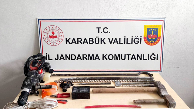 Karabük'te kaçak kazı ve uyuşturucu operasyonlarında 5 şüpheli yakalandı