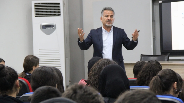 Cizre'de "LGS Hazırlık ve Motivasyon" semineri gerçekleştirildi