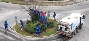 Aydın Büyükşehir Belediyesi Kuşadası'nda çalışmalarını sürdürüyor