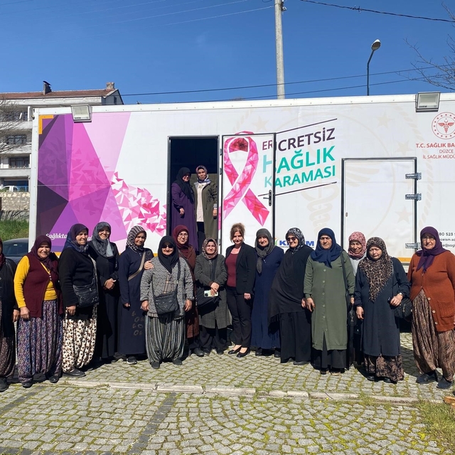 Yığılca'da kanser taraması vatandaşın ayağına geldi