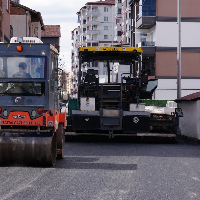 Battalgazi'de asfalt çalışmaları sürüyor