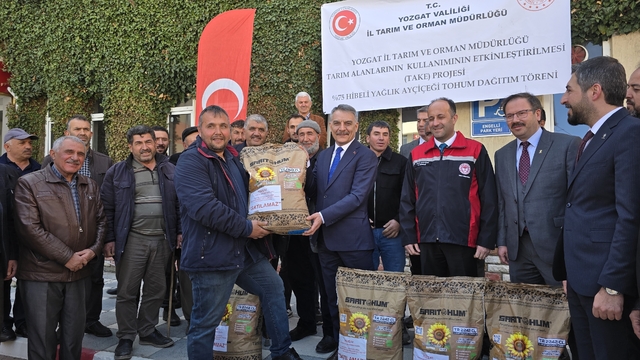 Yozgat'ta 676 paket yerli ve milli ayçiçeği tohumu dağıtıldı