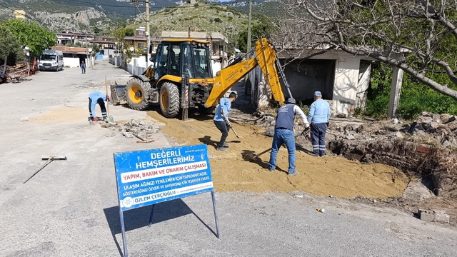 Aydın'ın ulaşım ağını güçlendiren çalışmalar sürüyor