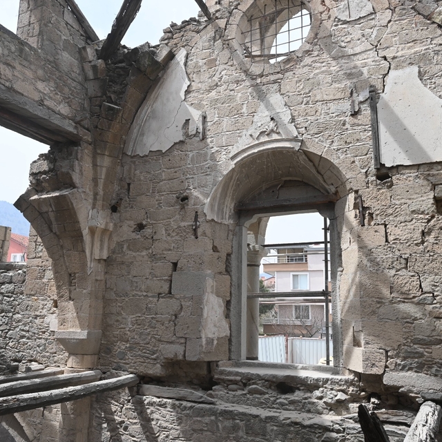 Isparta'da tarihi Aya Yorgi Kilisesi'nde restorasyon çalışmalarına başlandı