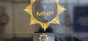 Otobüsündeki yolcunun midesinden 804 gram afyon sakızı çıktı