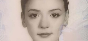 Hafif ticari araç ile çarpışan motosikletin sürücüsü Sude, hayatını kaybetti; kaza anı kamerada