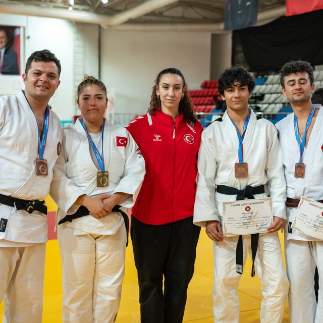 Denizlili judoculardan Türkiye şampiyonluğu