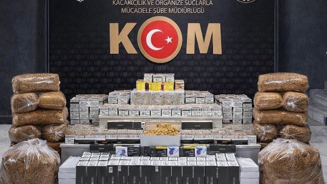 Uşak'ta çok sayıda kaçak makaron ve tütün ele geçirildi