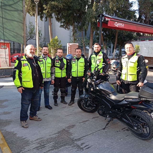 Buldanlı motosikletçilerden 'Güvenli Sürüş' çıkarması