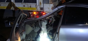 Otomobil park halindeki tıra çarptı, köy muhtarı ağır yaralandı