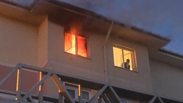 Edirne'de apartman dairesinde korkutan yangın