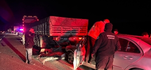 Kırıkkale’de tıra çarpan otomobilin sürücüsü yaralandı