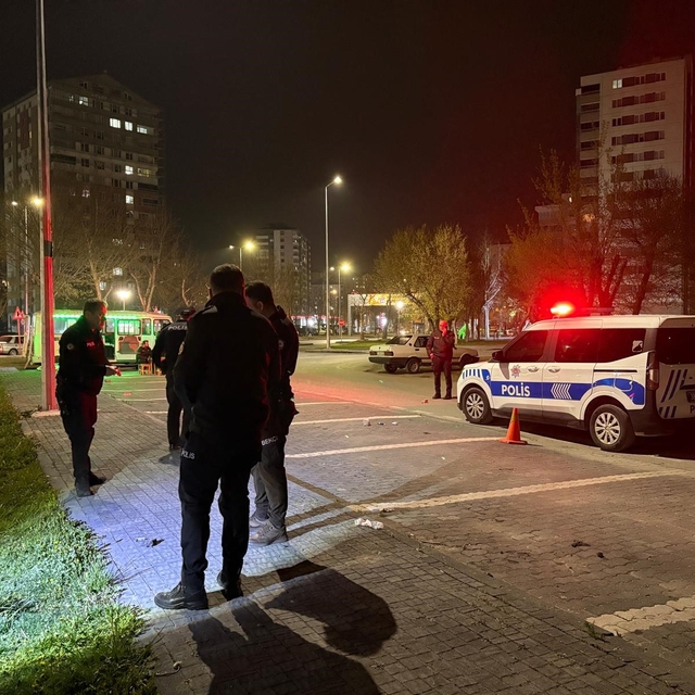 'Laf atma' meselesinde kan aktı: 4 yaralı
Kayseri'de 2 grup arasında çıkan...