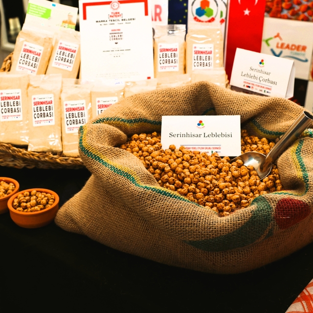 Serinhisar'a özgü yöresel ürünler Leader zirvesinde beğeniye sunuldu