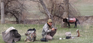 Saksağandan etkilendi, çobanlığı dijitalleştirdi, artık koyun sürüsünü dronle yönetiyor