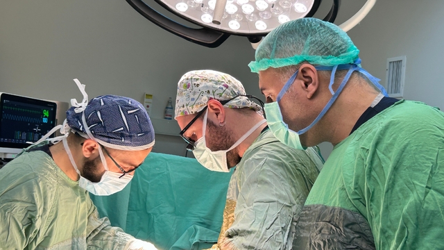 Muş'ta midesi delinen çocuk ameliyatla sağlığına kavuştu