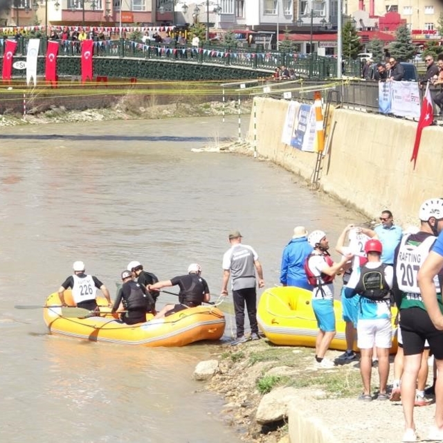 Bayburt'ta Üniversiteler Arası Rafting Türkiye Şampiyonası yarın başlıyor