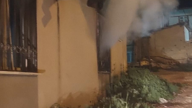 Alrınözü'de ev yangını