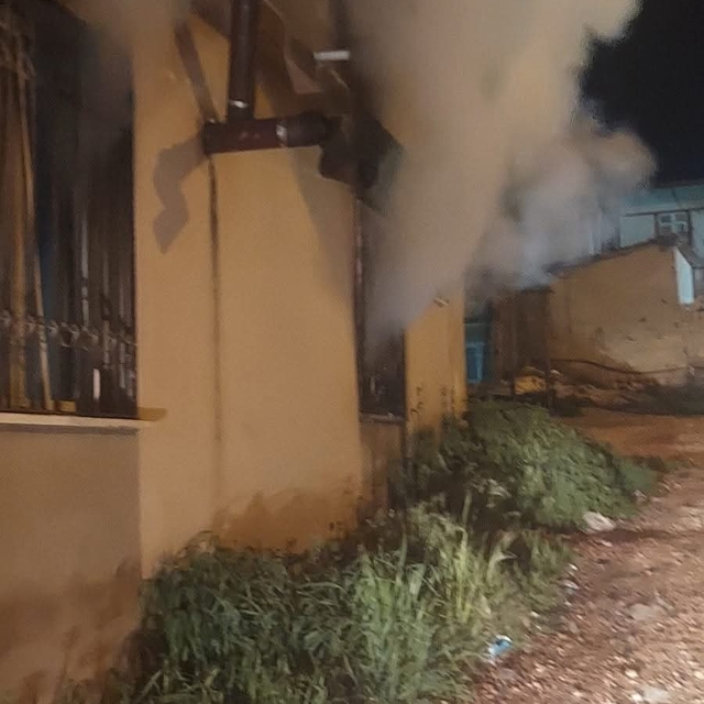Alrınözü'de ev yangını