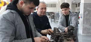 45 yaşında polislikten ayrılıp öğretmen oldu, emekliliğini 20 yıl uzattı