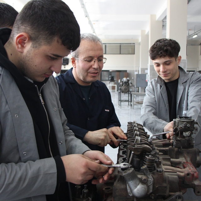 45 yaşında polislikten ayrılıp öğretmen oldu, emekliliğini 20 yıl uzattı