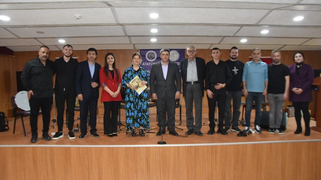 Erzurum'da "Özbekistan'dan Anadolu'ya Türk Avazı Kardeşlik Konseri" beğeni topladı