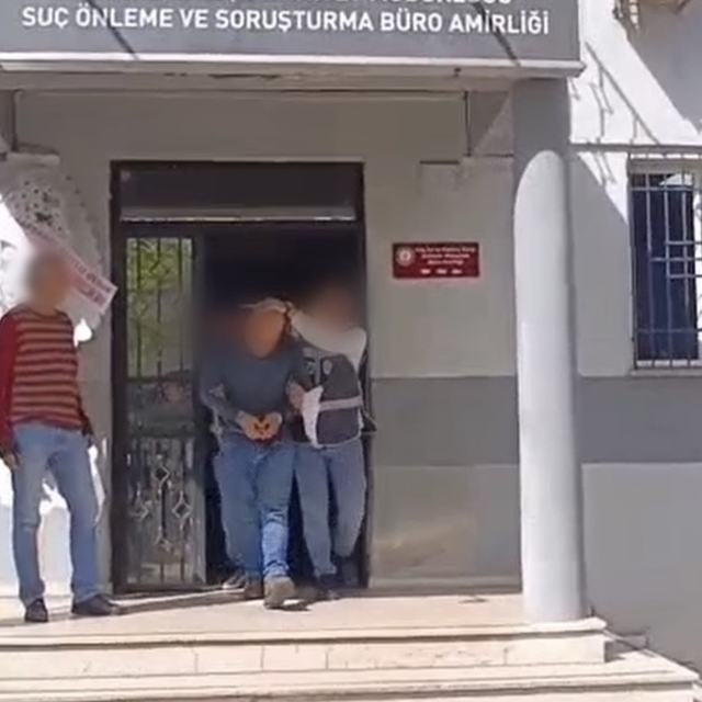 Bursa'da aranması olan 3 şahıs yakalandı