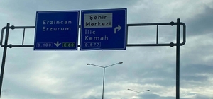 Refahiye yol ayrımındaki tabelada "Kemaliye" eksikliği tepki çekti