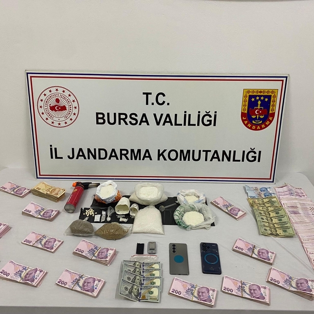 Bursa'da uyuşturucu operasyonu; 2 tutuklama