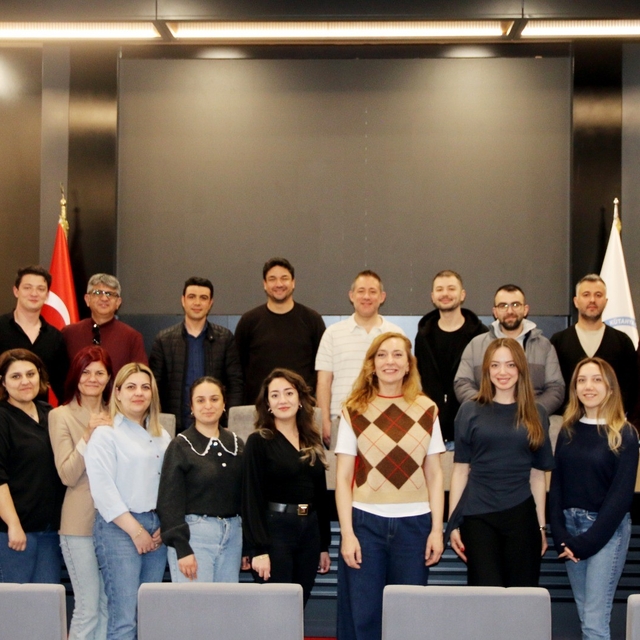 Kütahya OSB'de "Topluluk Önünde Konuşma ve Hitabet" eğitimi