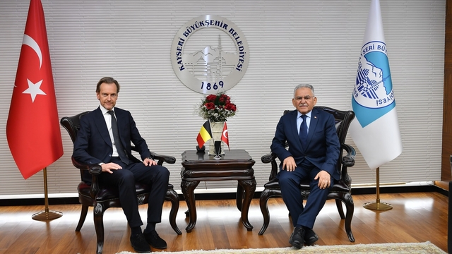 Belçika'nın Ankara Büyükelçisi Van de Velde, Başkan Büyükkılıç'ı ziyaret etti