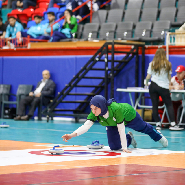 ÜNİLİG salon hokeyi ve Floor Curling Türkiye müsabakaları GAÜN'de başladı