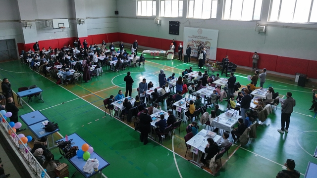 İpekyolu'nda akıl dolu rekabet: 180 öğrenci zekâ oyunlarında ter döktü
