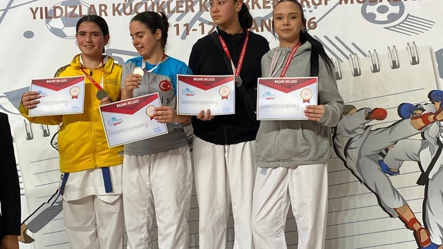 Okul sporları Karete müsabakalarına Kayseri damgası