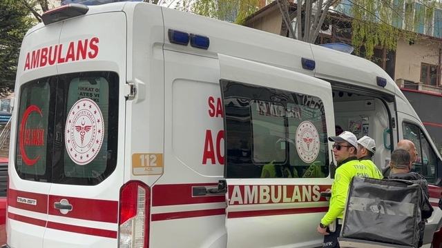 Bilecik'te motosiklet yayaya çarptı, 1 yaralandı