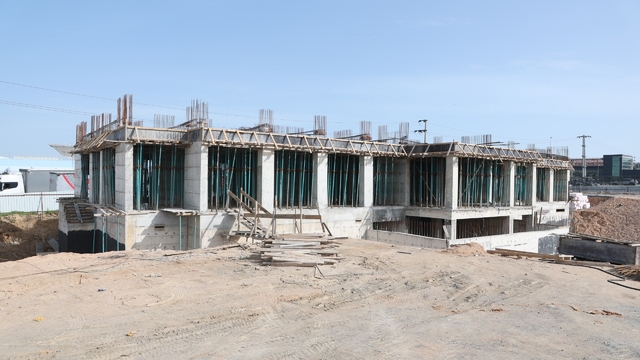 Çayırova'da 200 yataklı hastane ve meslek lisesi inşaatları hızla yükseliyor