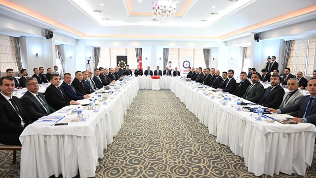 Denizli'de bölgesel narkotik zirvesi toplantısı gerçekleşti
Narkotik Suçlarla Mücadele Başkanlığı Bölge Değerlendirme Toplantısı Denizli'de gerçekleştirildi
Vali Yavuz Selim Köşger; "Narkotikle mücadele ülkemizin en öncelikli konularından biridir"